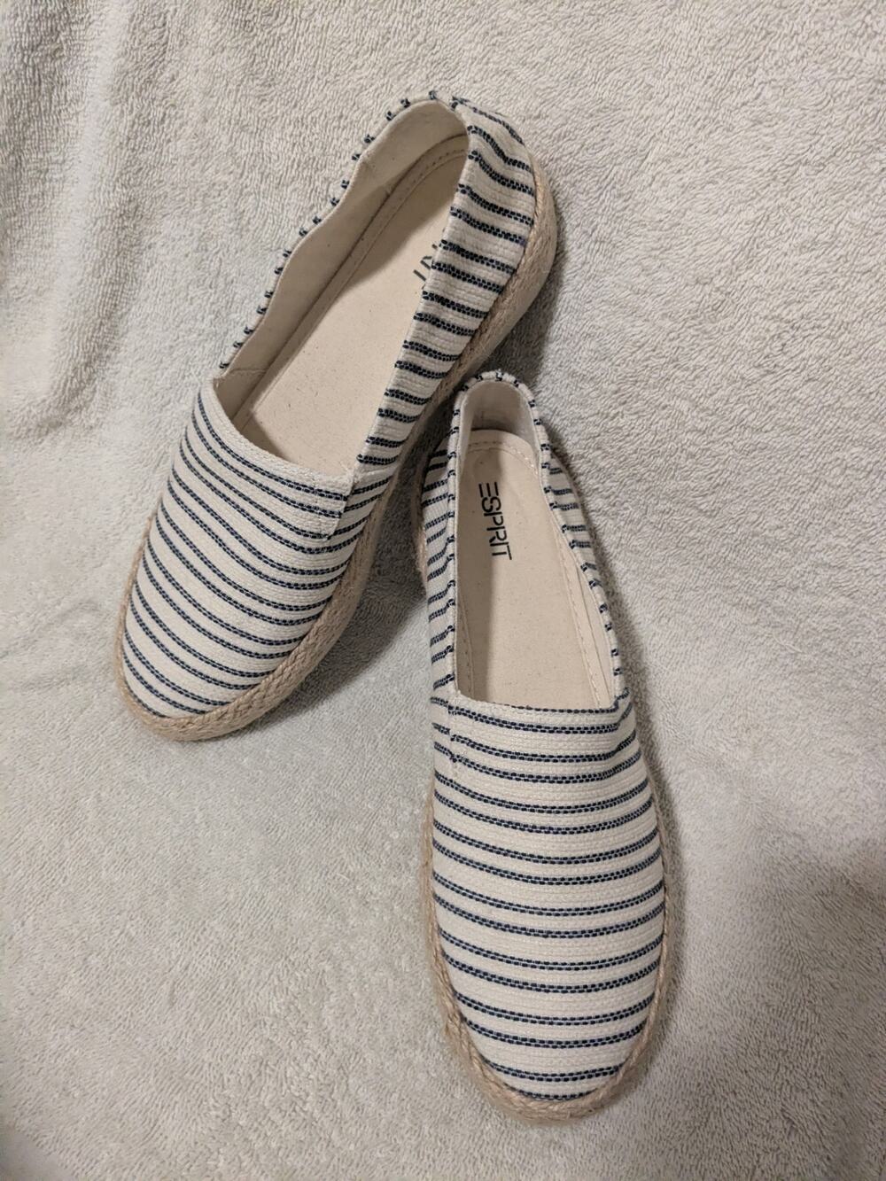 Esprit Naveen Striped Espadrille Slip-Ons Cream/Navy women's 7.5
